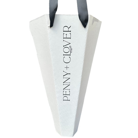 Signature Bouquet Carrier