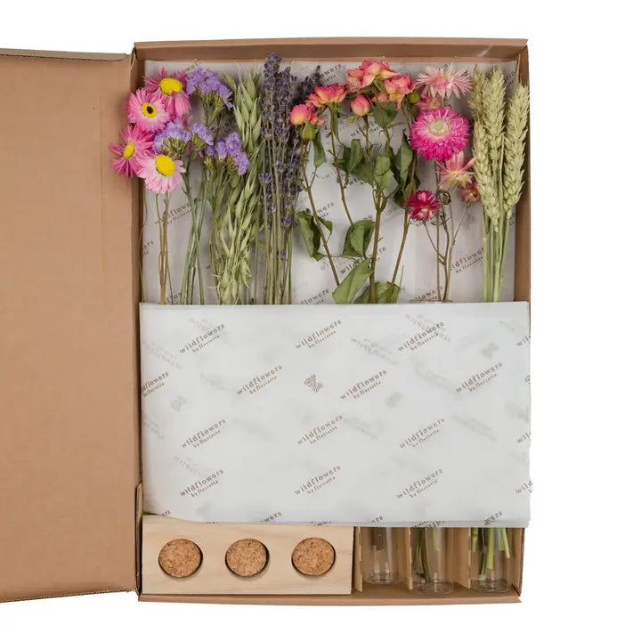 Flowers in Letterbox (Giftbox) - with Vases - Pink